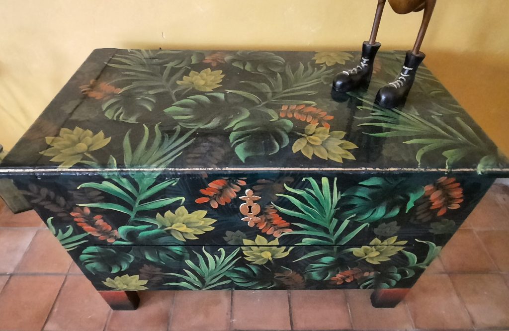 Painted chest lo res