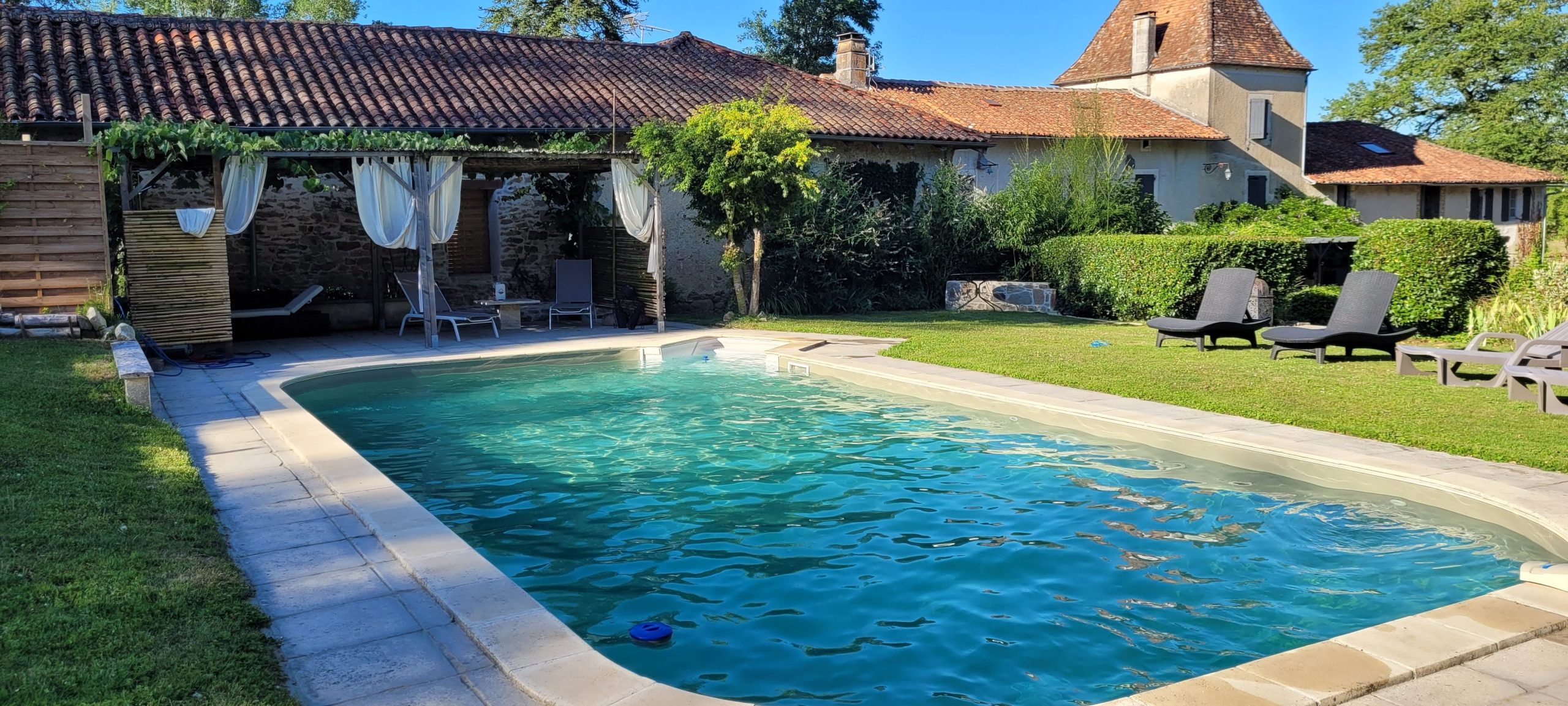 Pool 2