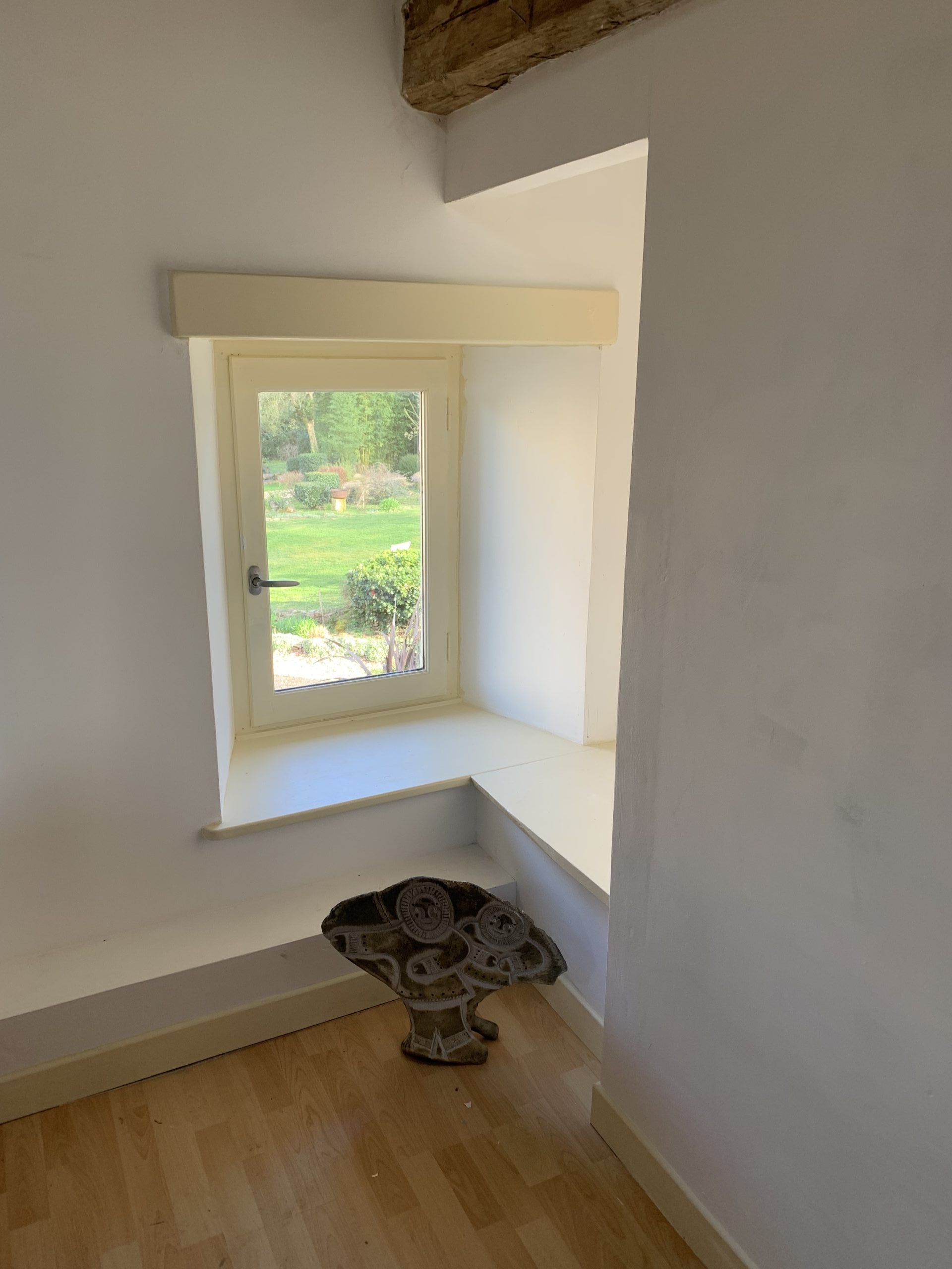 studio inglenook window